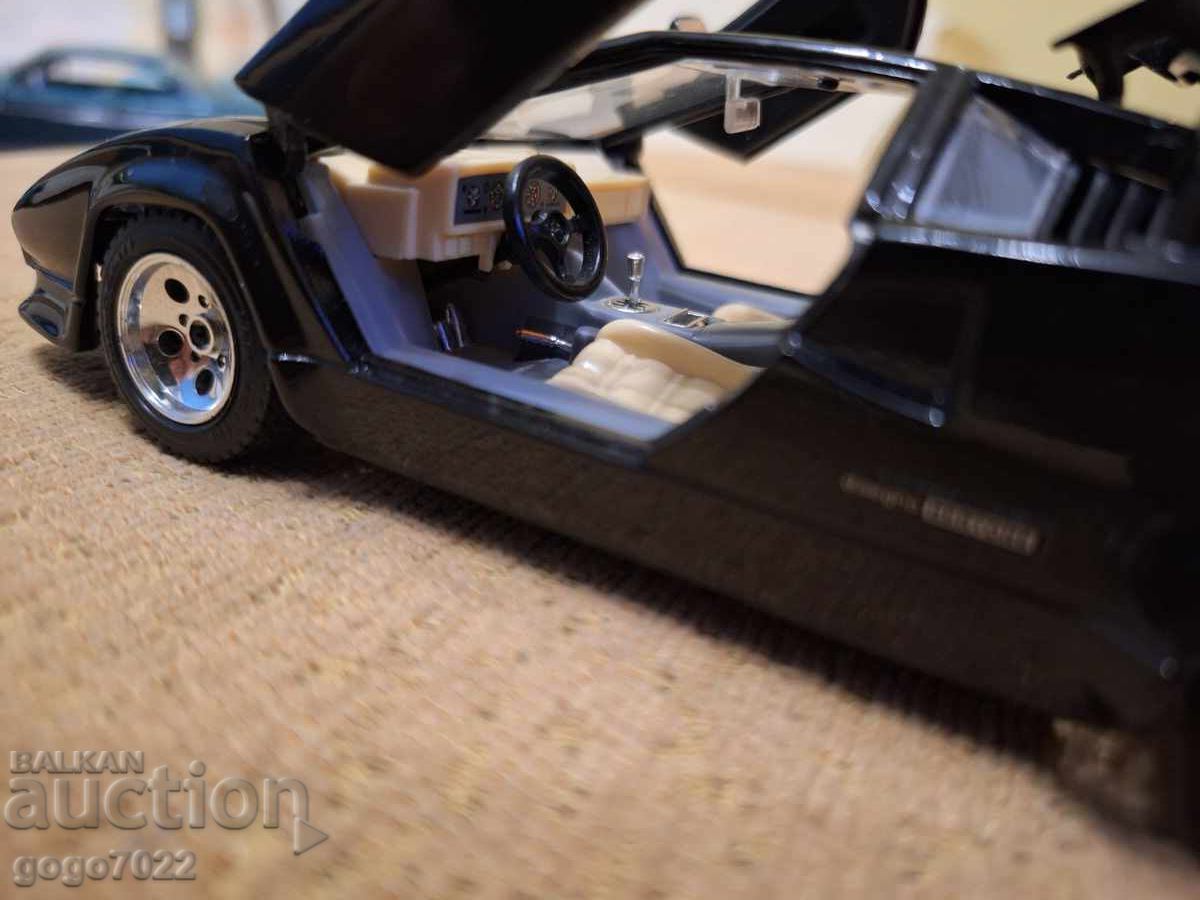LAMBORGHINI COUNTACH 1988 Bburago Italy 1/24 - 7 LAMBORGHINI COUNTACH 1988 Bburago Italy 1/24 - 7