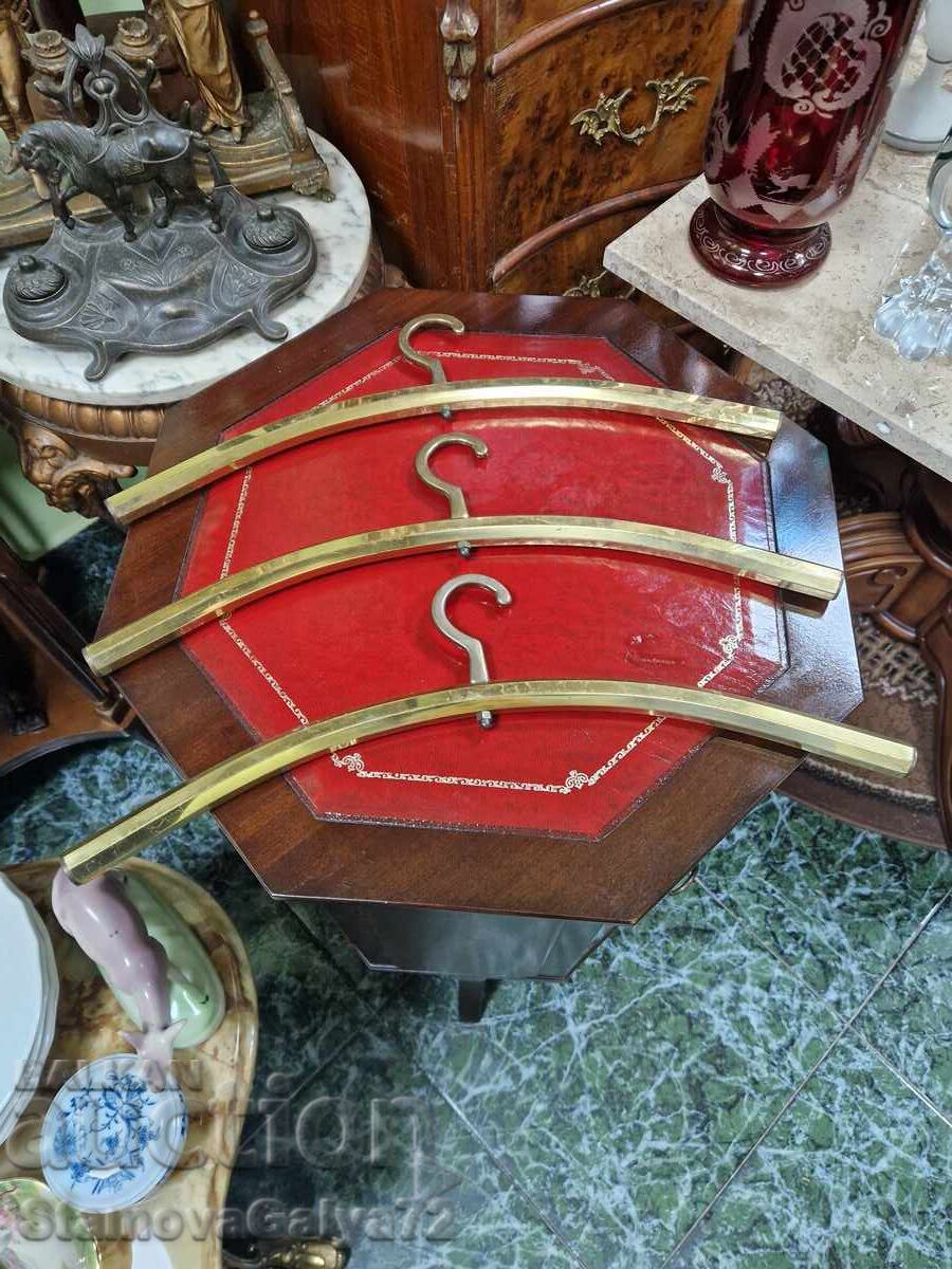 Wonderful antique English bronze coat hangers with price 123.00 BGN | € 62.89 Wonderful antique English bronze coat hangers with price 123.00 BGN | € 62.89