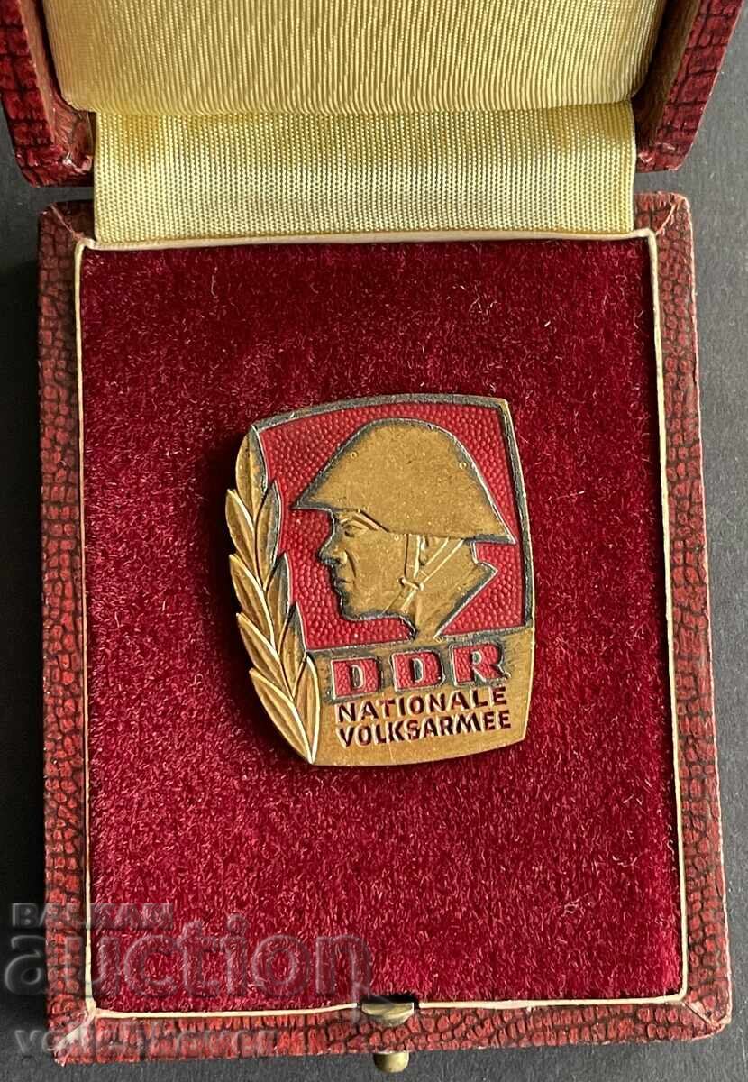 42081 GDR Ανατολική Γερμανία βραβευμένο σήμα Εθνικού Στρατού ΓΔΡ
