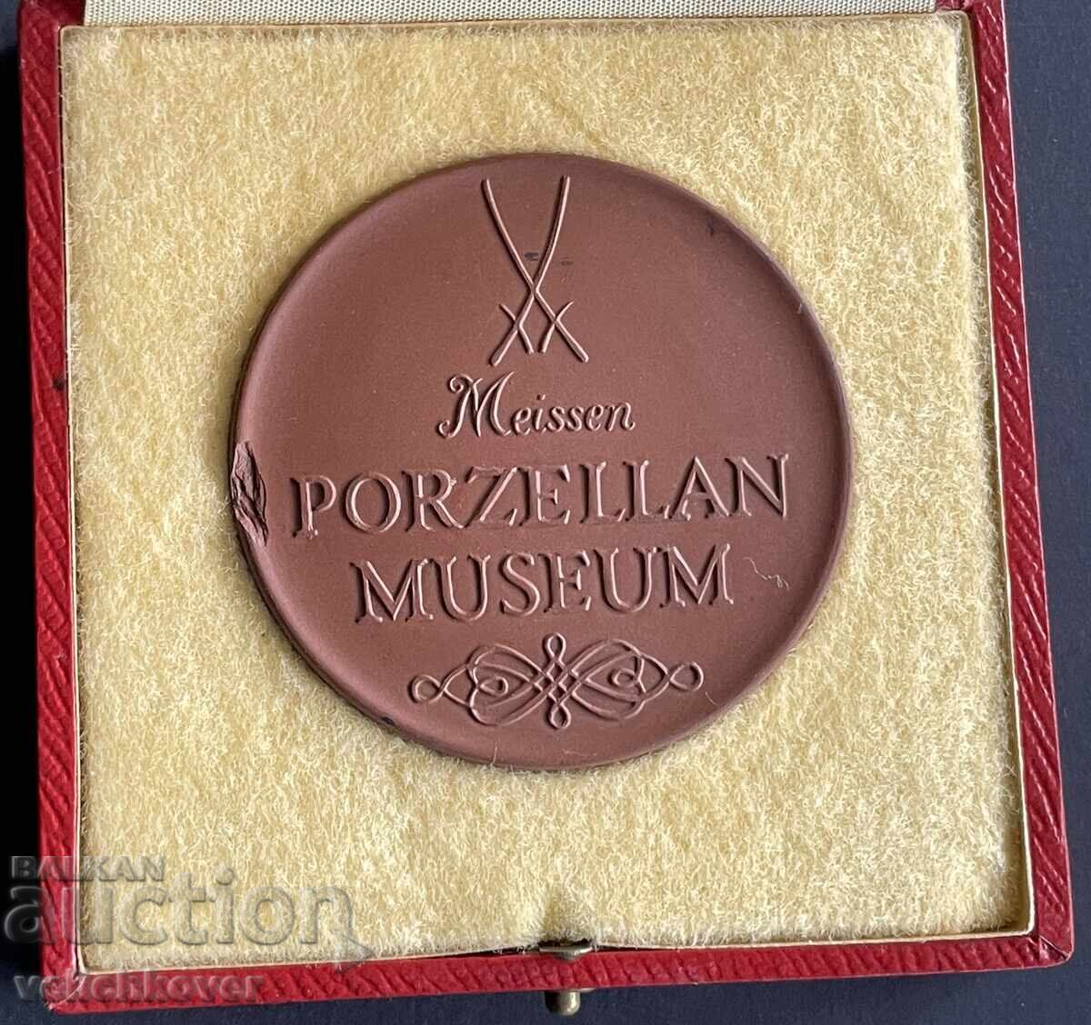 42082 GDR East Germany Plaque from the Meissen Museum with price 20.00 BGN | € 10.23