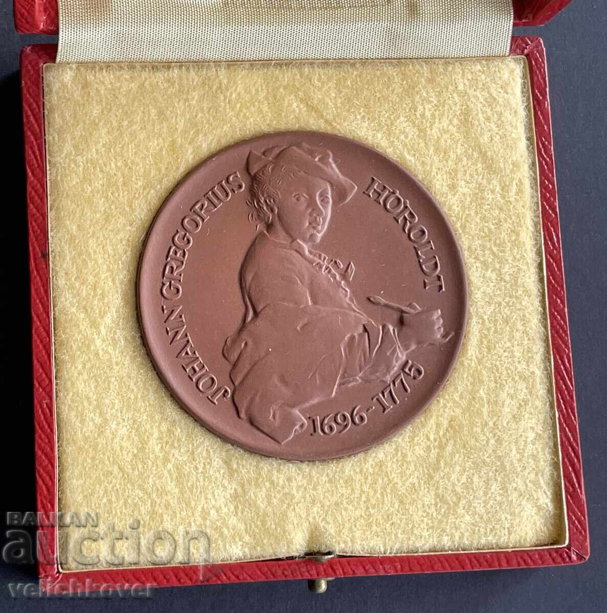 42082 GDR East Germany Plaque from the Meissen Museum