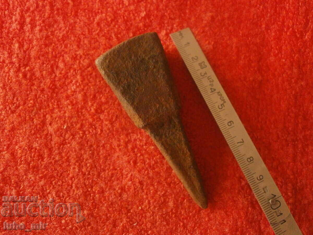 Παράδοση ΕΝΑ ΠΑΛΙΟ ΑΜΟΝΙ ΚΟΥΡΕΜΑΤΟΣ