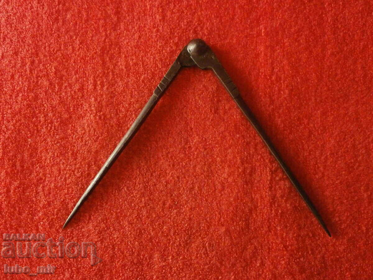 Auction STAR FORGED PERGOLA - DRAFTING TOOL Auction STAR FORGED PERGOLA - DRAFTING TOOL