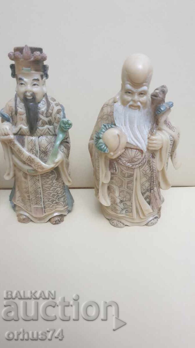 Δημοπρασία Τρία τεμάχια φιγούρες κινέζικων θεοτήτων