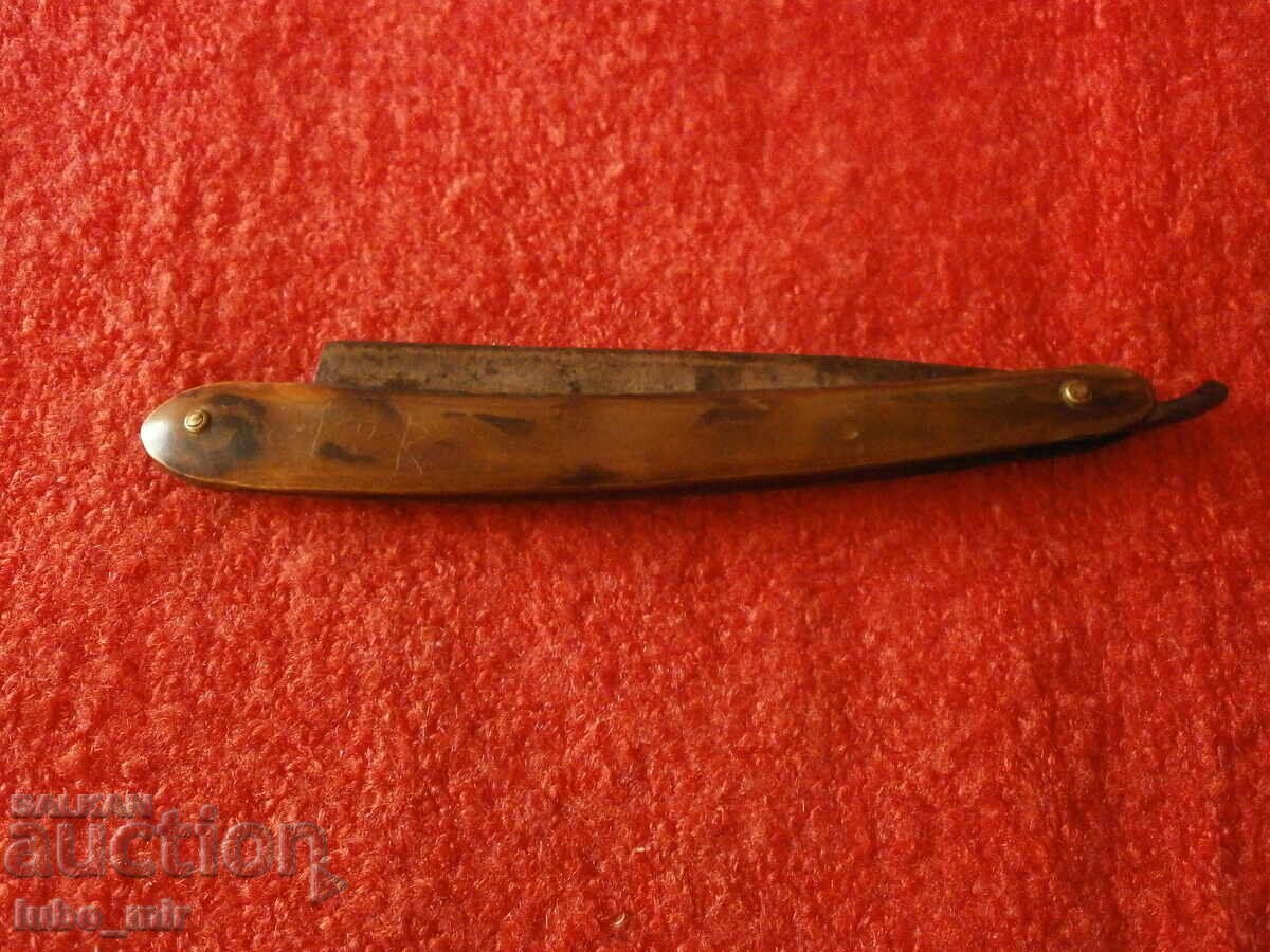 OLD RAZOR - HORN SCALES - 7