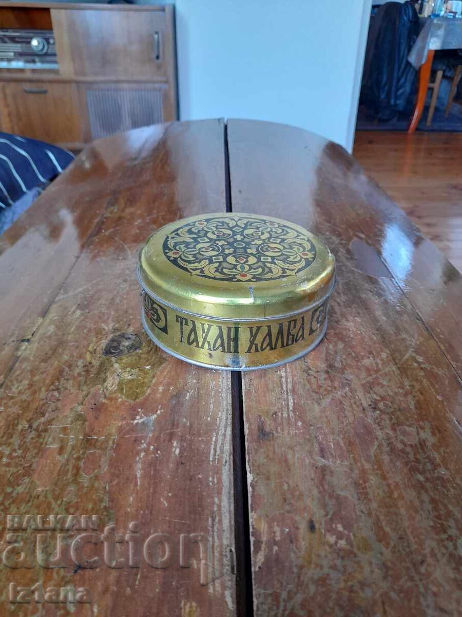An old box of TAHAN HALVA An old box of TAHAN HALVA