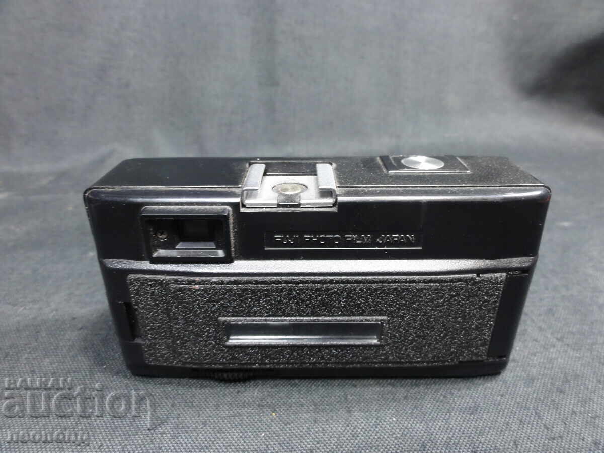 BZTS STAR RETRO APARAT FOTO CU FILM POCKET FUJICA 250 - 6 BZTS STAR RETRO APARAT FOTO CU FILM POCKET FUJICA 250 - 6