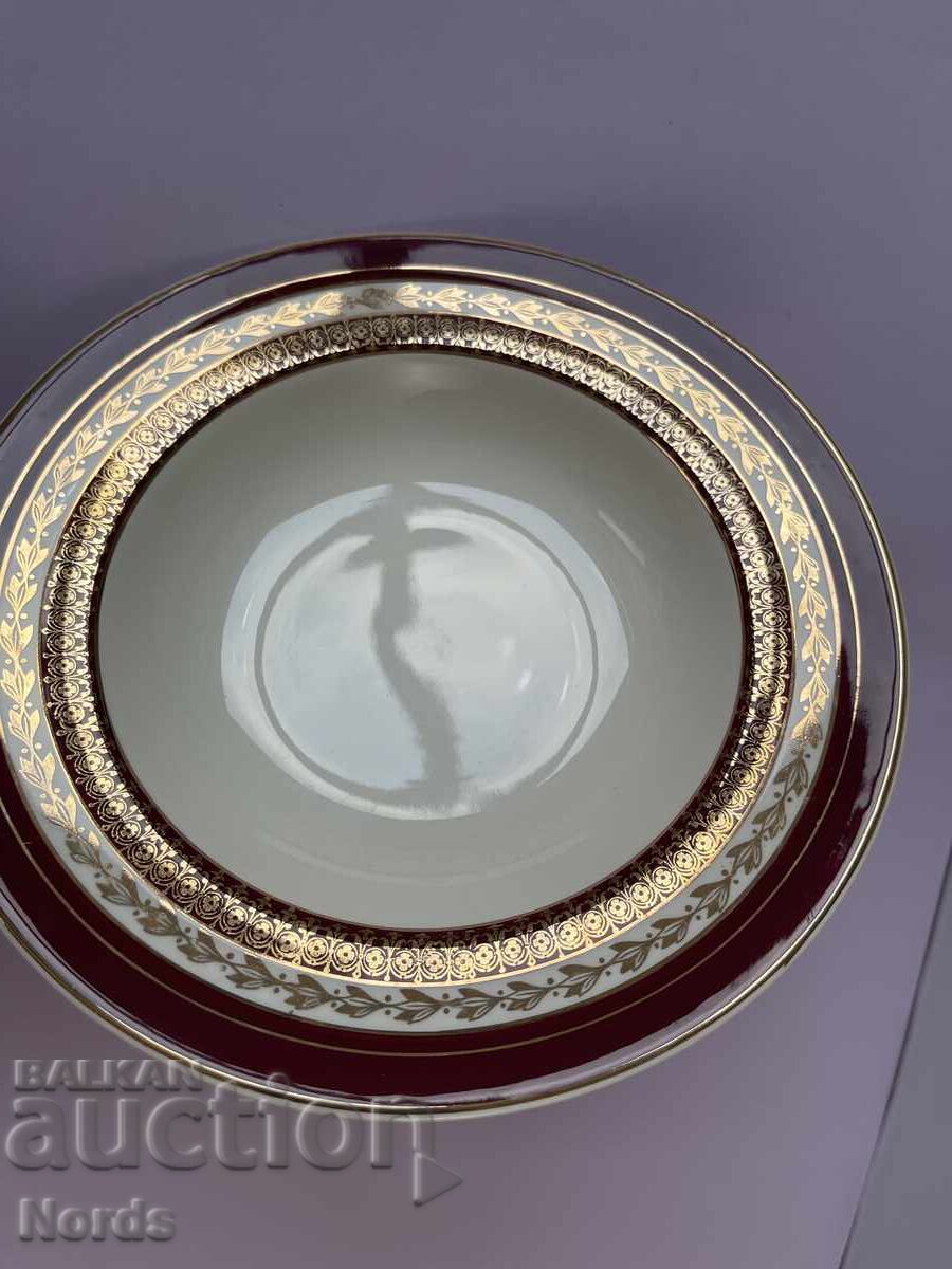 Delivery of Vintage porcelain plate Delivery of Vintage porcelain plate