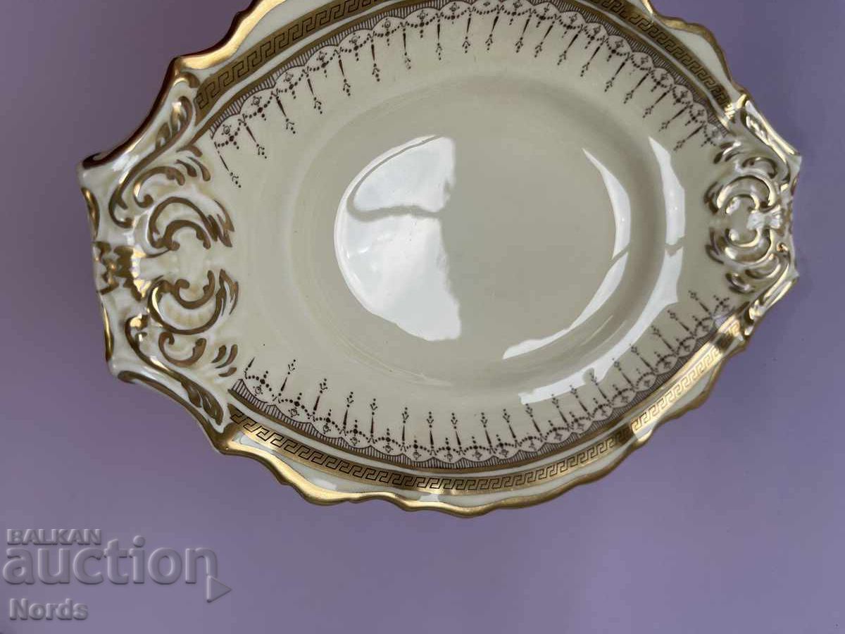 Аукцион Винтидж порцеланово плато с маркировка Аукцион Винтидж порцеланово плато с маркировка