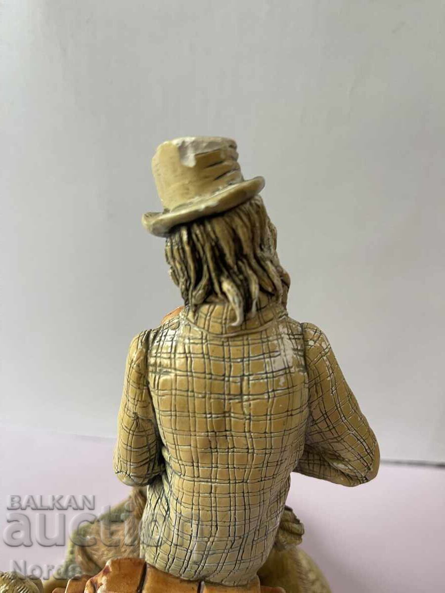 Delivery of Figurine "Violinist with Dogs" Delivery of Figurine "Violinist with Dogs"