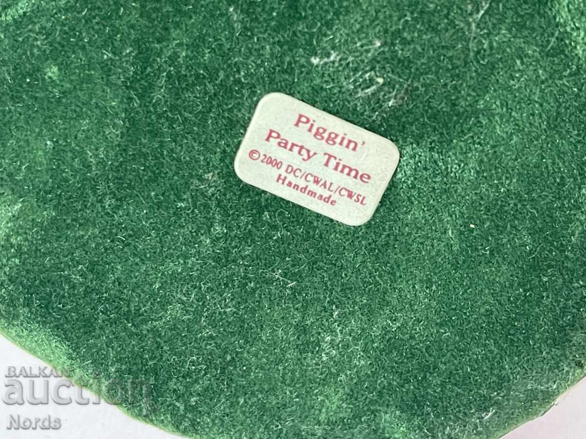 Παράδοση Φιγούρα πάρτι γουρουνάκι Παράδοση Φιγούρα πάρτι γουρουνάκι