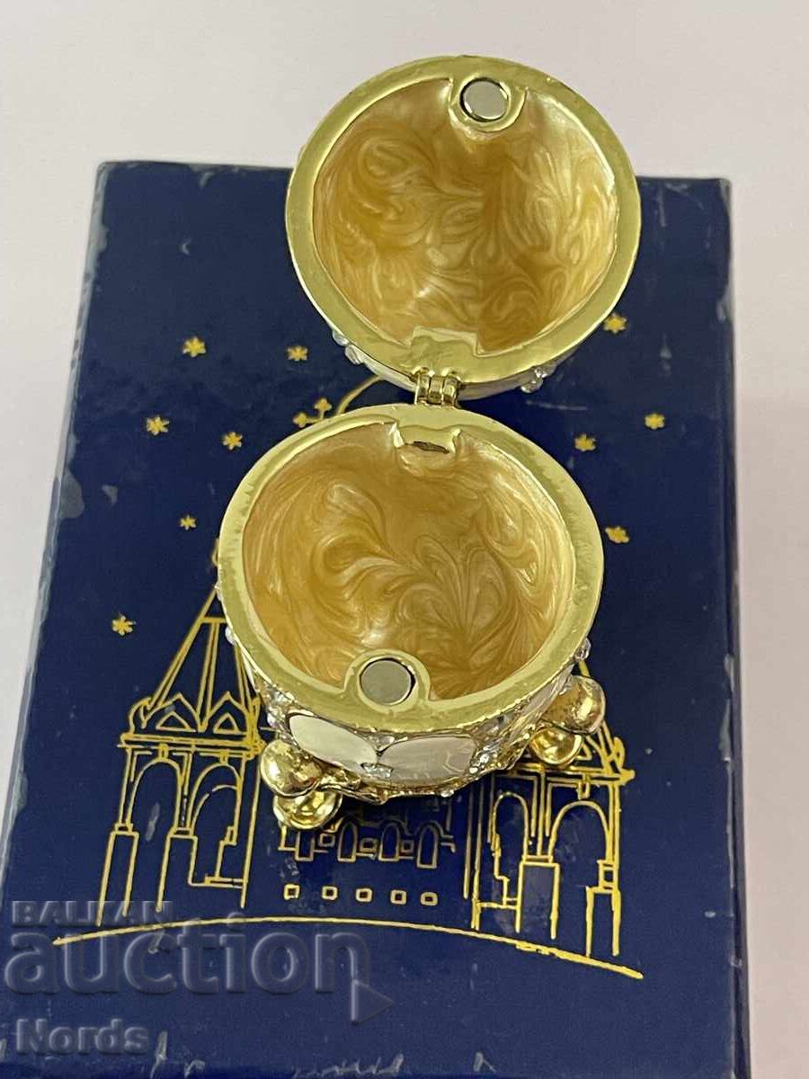 Auction Metal jewelry egg Auction Metal jewelry egg