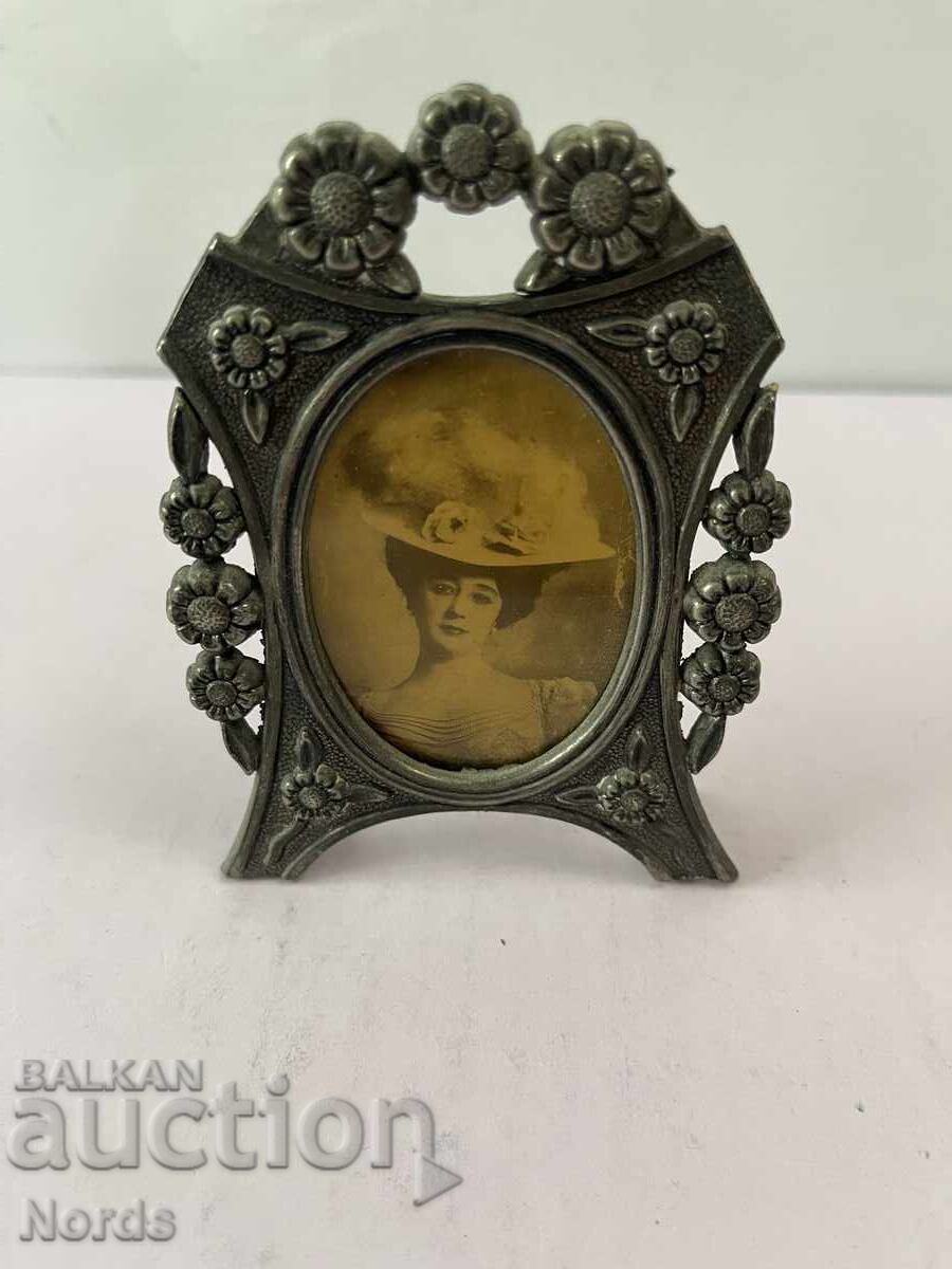 Vintage metal photo frame Vintage metal photo frame