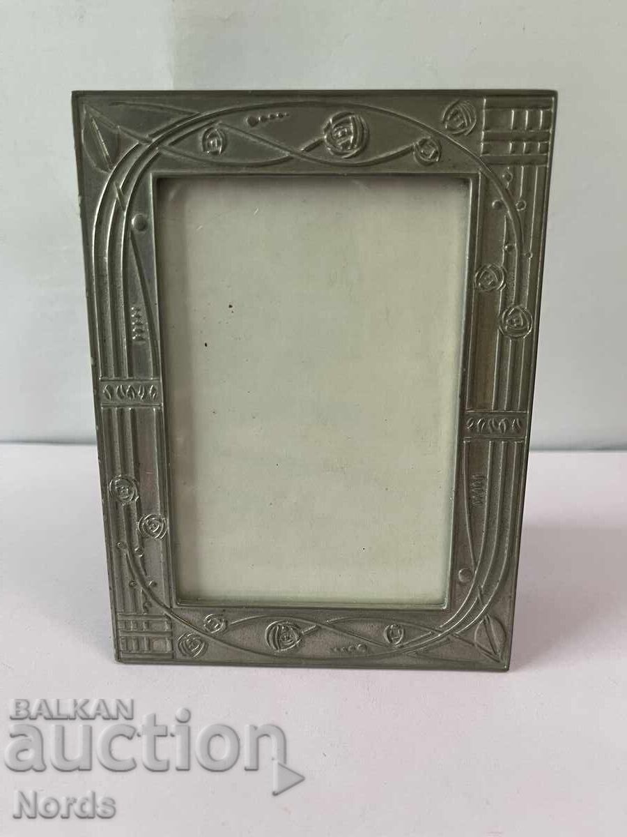 Ramă foto vintage metalică cu preț 1.61 BGN | € 0.82