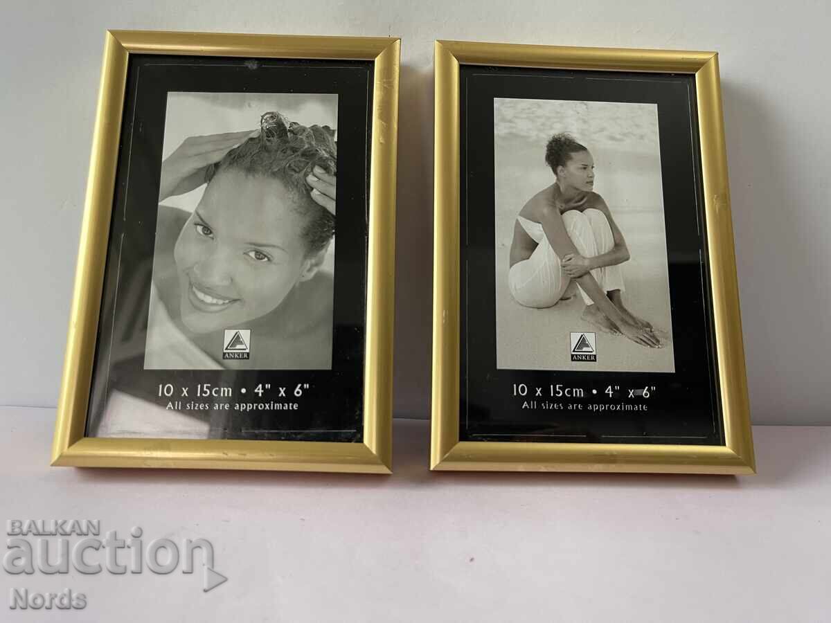 Μεταλλικές κορνίζες