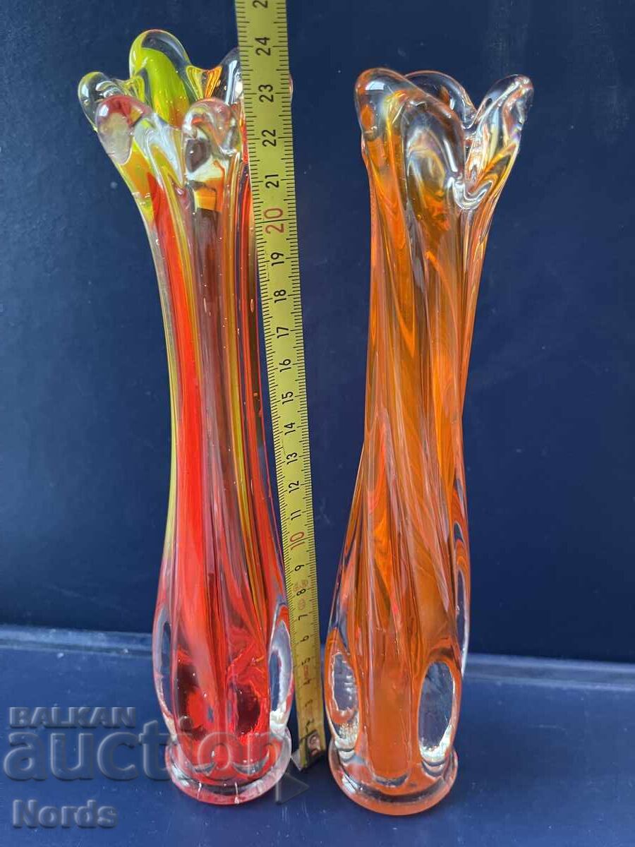 Вази от цветно стъкло с цена 16.00 лв. | € 8.18