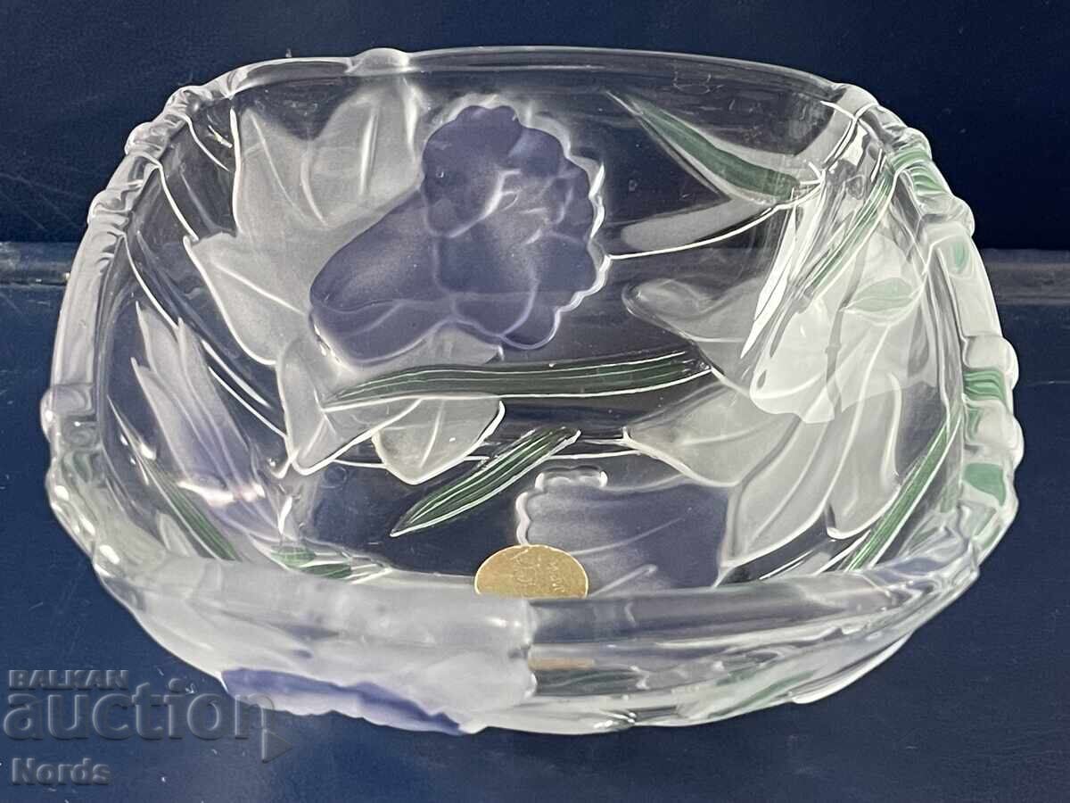 Japanese glass bowl for nuts with price 5.51 BGN | € 2.82 Japanese glass bowl for nuts with price 5.51 BGN | € 2.82