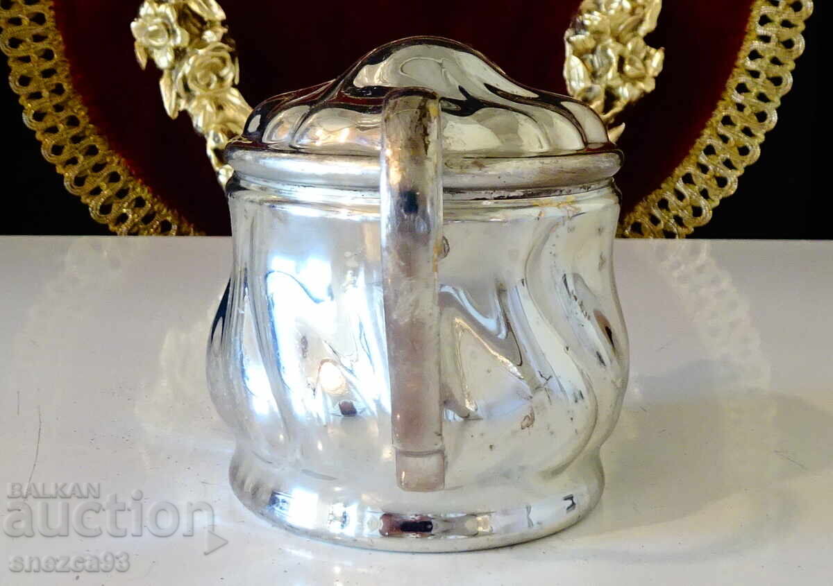 Δημοπρασία Ασημένια κανάτα γάλακτος, ανάγλυφο Art Nouveau