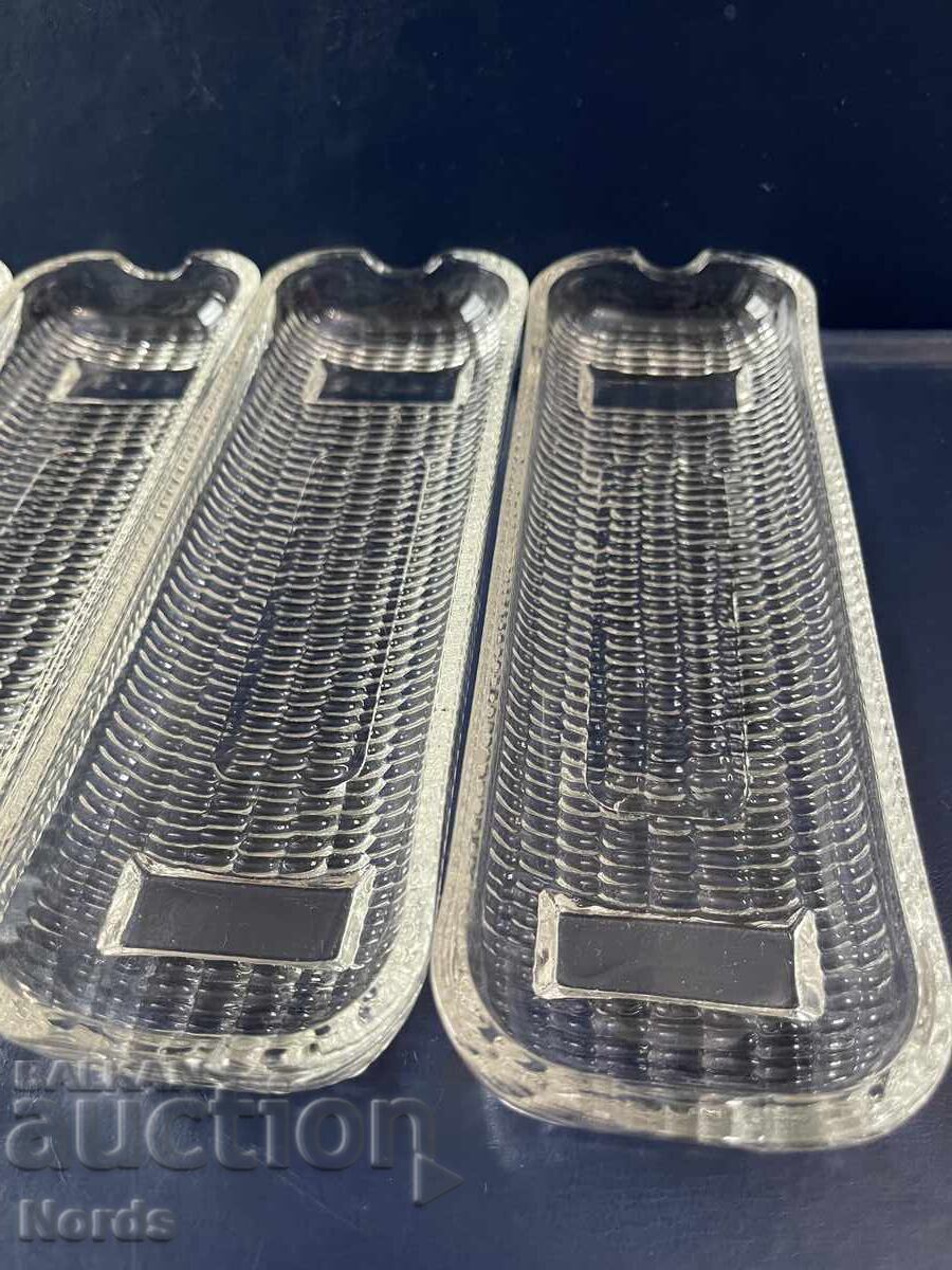 Παράδοση Γυάλινα σαλτσίερες