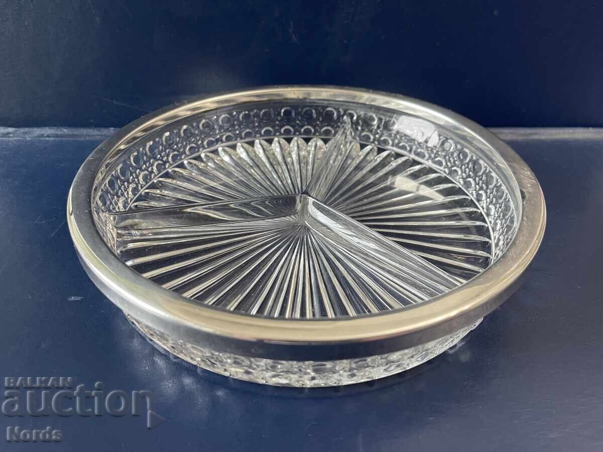 Glass platter with a rim with price 2.36 BGN | € 1.21 Glass platter with a rim with price 2.36 BGN | € 1.21