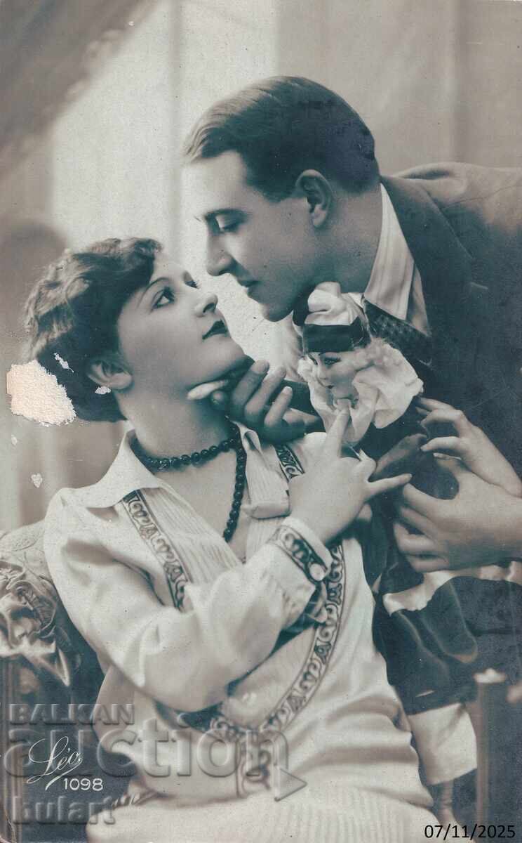 Cartolină poștală Cuplu francez CP Cartolină poștală Cuplu francez CP