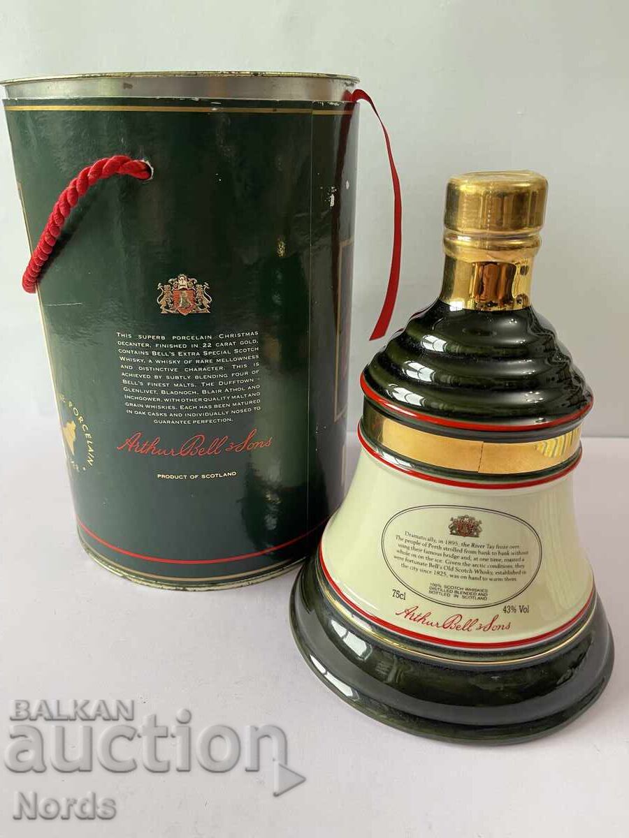 Παράδοση Σκωτσέζικο Ουίσκι BELLS Καμπάνα Παράδοση Σκωτσέζικο Ουίσκι BELLS Καμπάνα