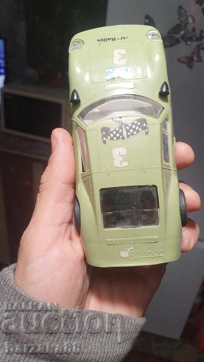 Livrarea Mașină de jucărie veche Prefo Livrarea Mașină de jucărie veche Prefo