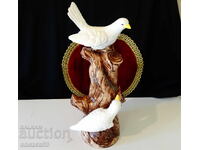 Порцеланова статуетка Гълъби,бутилка за вино,Bassano.