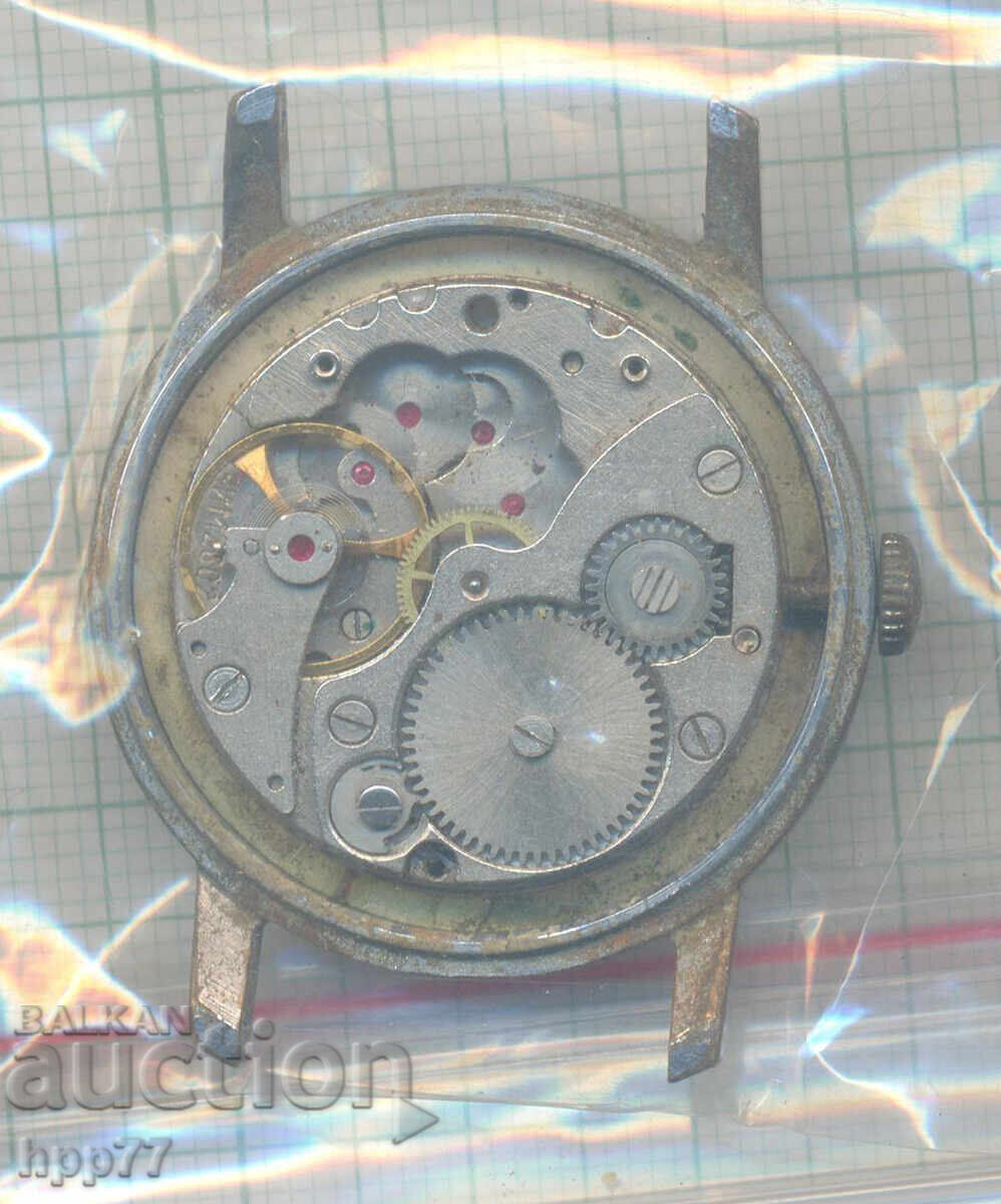 clock mechanism 47 with price 1.00 BGN | € 0.51