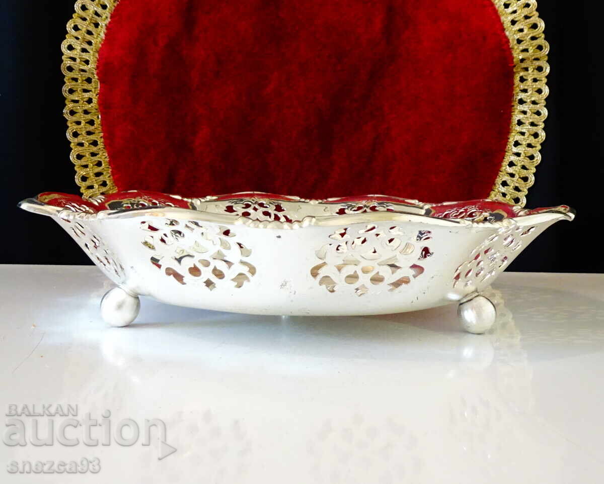 Ασημένια φρουτιέρα, σκεύος σερβιρίσματος, αζούρ με τιμή 19.00 BGN | € 9.71