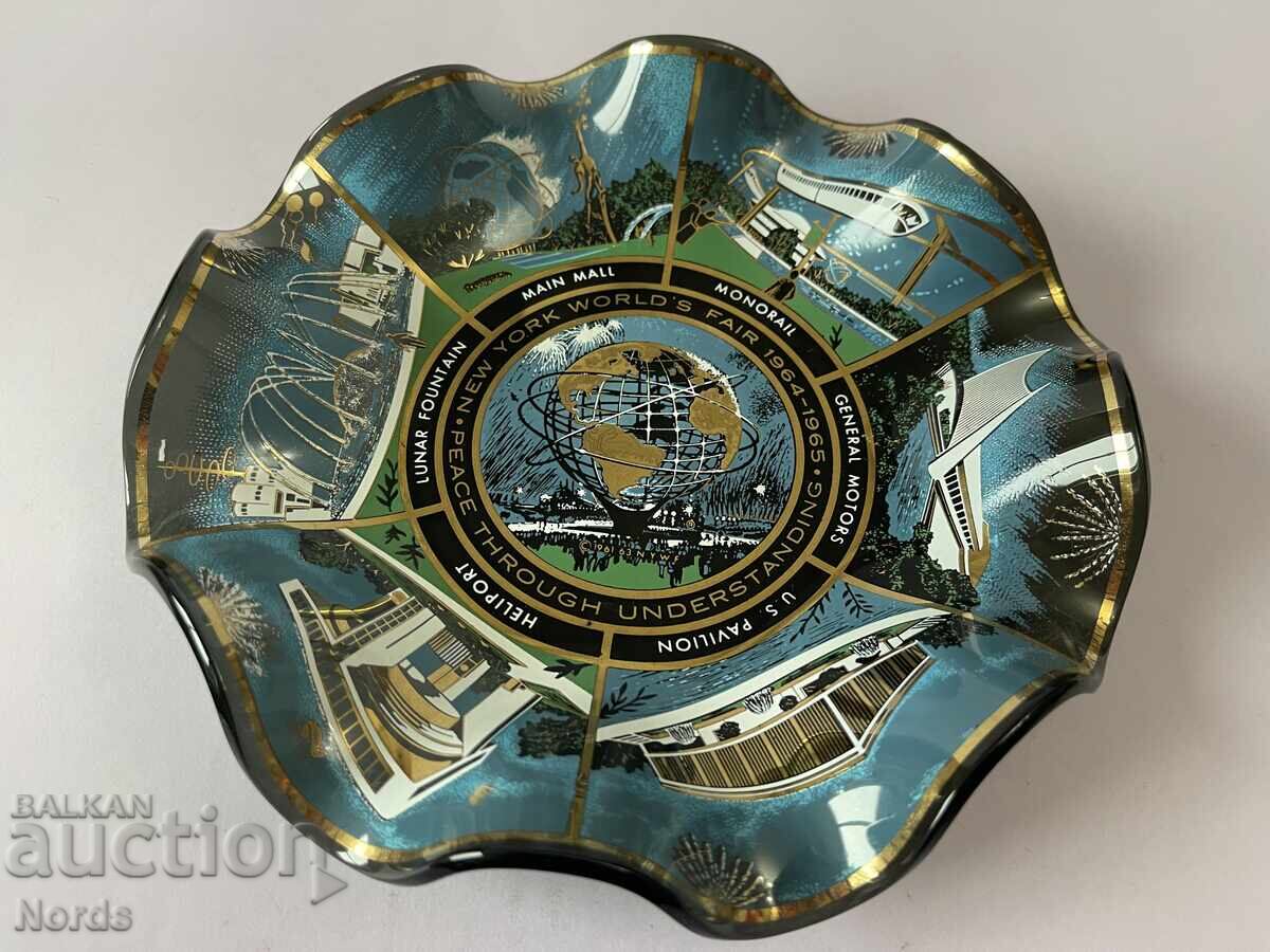 Όμορφη γυάλινη πιατέλα USA Όμορφη γυάλινη πιατέλα USA