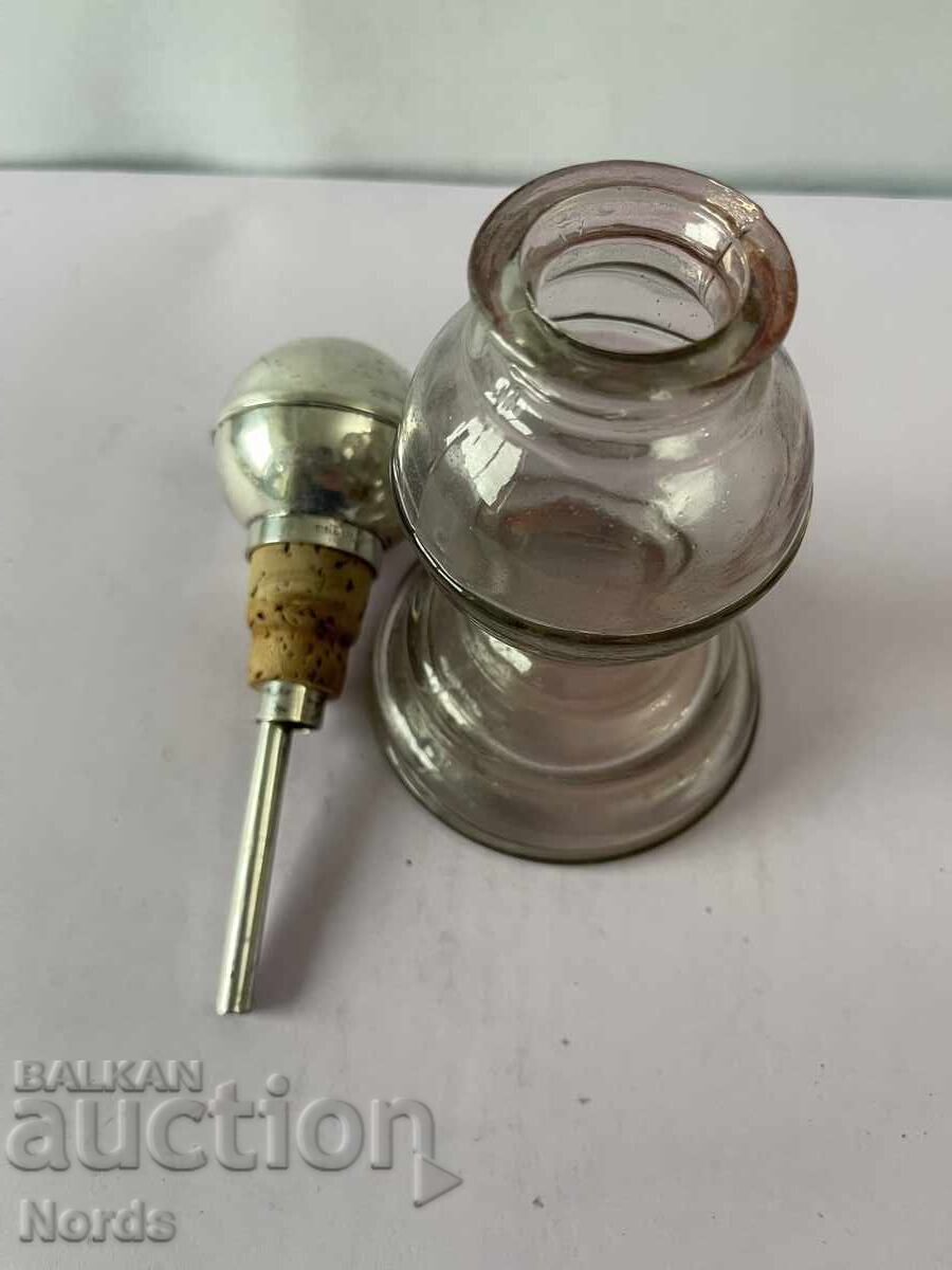 Auction Household container/dispenser with a silver-plated lid Auction Household container/dispenser with a silver-plated lid