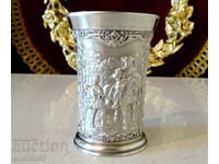 Ceașcă de cositor pentru țuică, cavaler, scutier, halebardieri