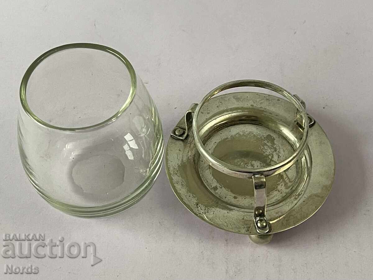 Δίσκος με ασημένια βάση με τιμή 2.18 BGN | € 1.11 Δίσκος με ασημένια βάση με τιμή 2.18 BGN | € 1.11