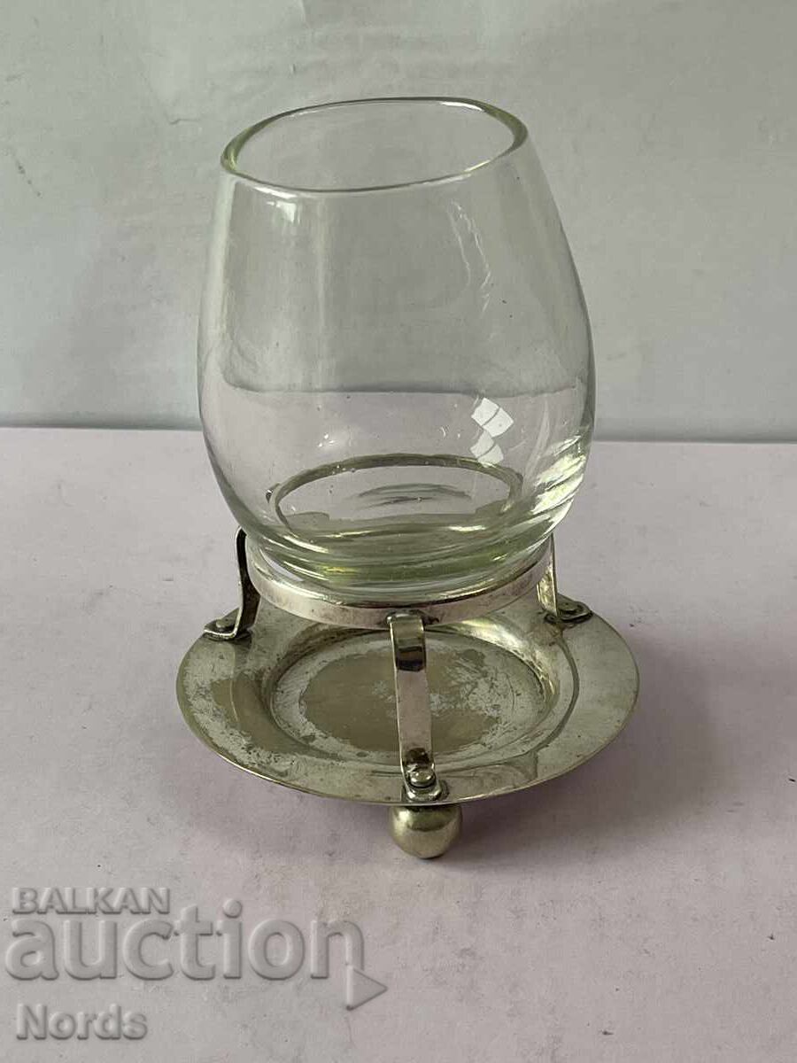 Δίσκος με ασημένια βάση Δίσκος με ασημένια βάση