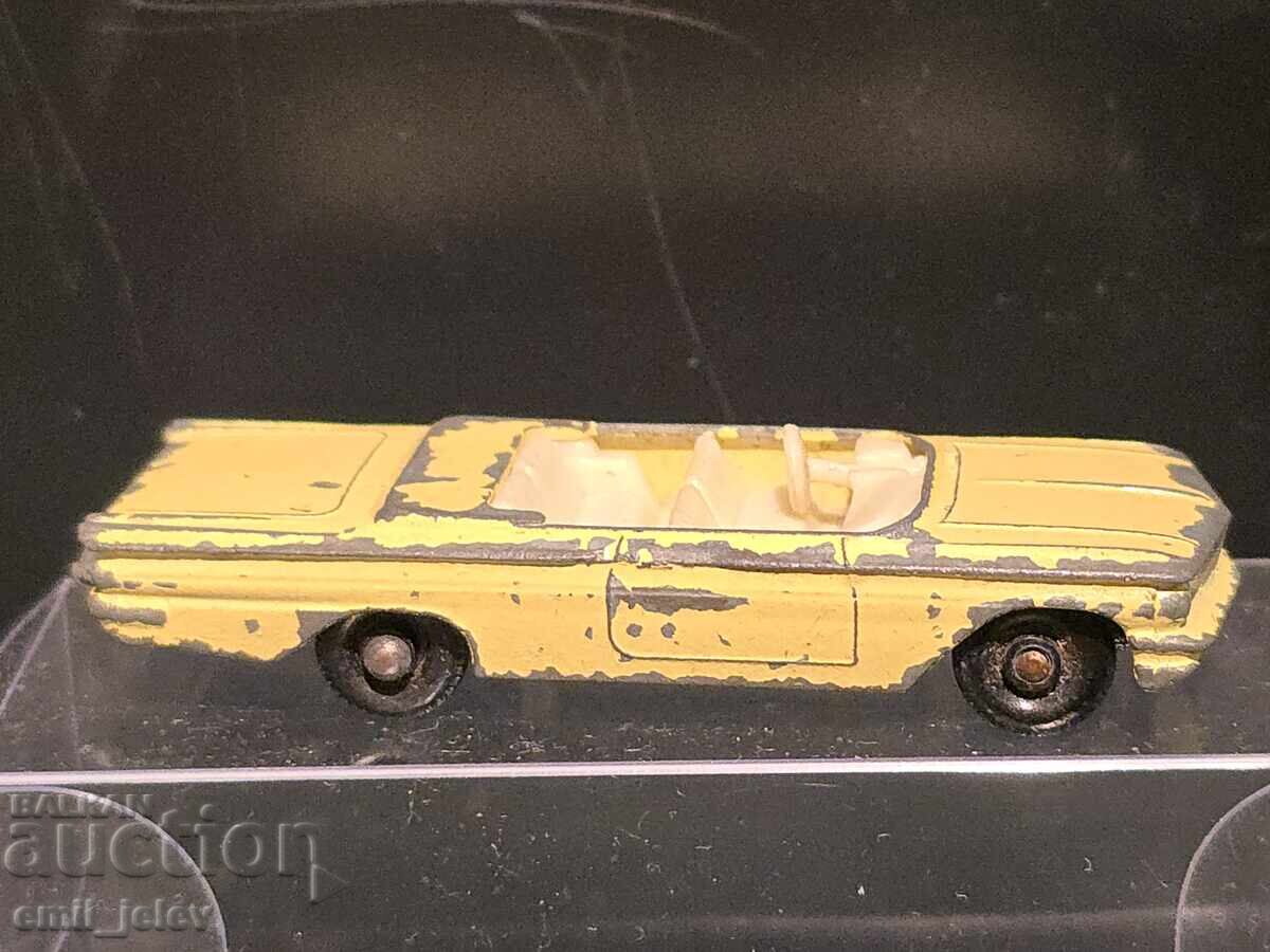Matchbox Lesney No 39B Pontiac Convertible 1962-1966 god cu preț 19.99 BGN | € 10.22
