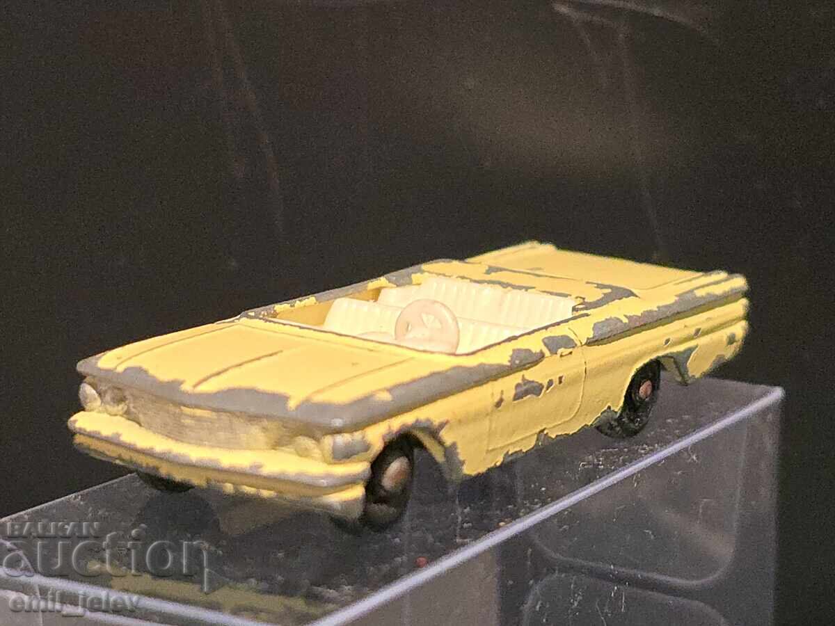 Licitație Matchbox Lesney No 39B Pontiac Convertible 1962-1966 god