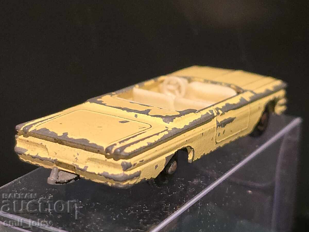 Livrarea Matchbox Lesney No 39B Pontiac Convertible 1962-1966 god