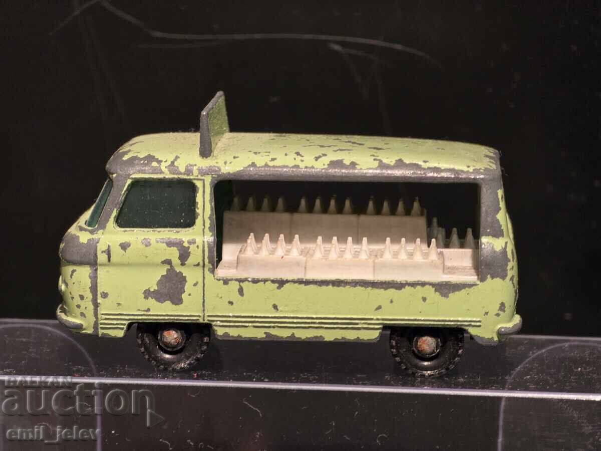 Matchbox Lesney No 21C Commer Bottle Float 1961-1967год. с цена 14.99 лв. | € 7.66 Matchbox Lesney No 21C Commer Bottle Float 1961-1967год. с цена 14.99 лв. | € 7.66