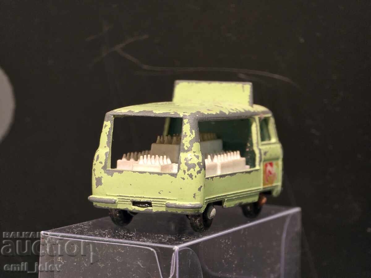 Доставка на Matchbox Lesney No 21C Commer Bottle Float 1961-1967год. Доставка на Matchbox Lesney No 21C Commer Bottle Float 1961-1967год.