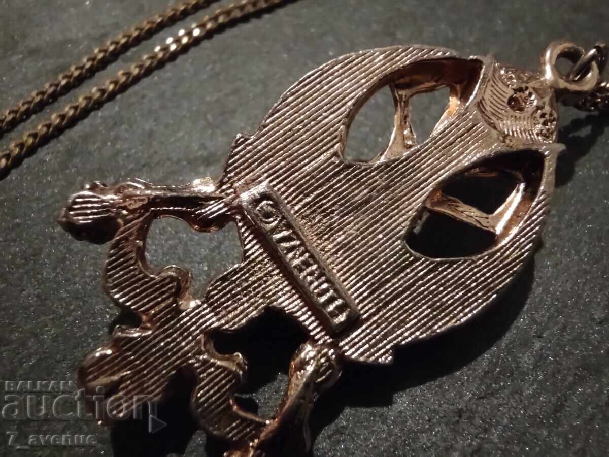 Livrarea Colier, elegant original marcat 7.11.2025