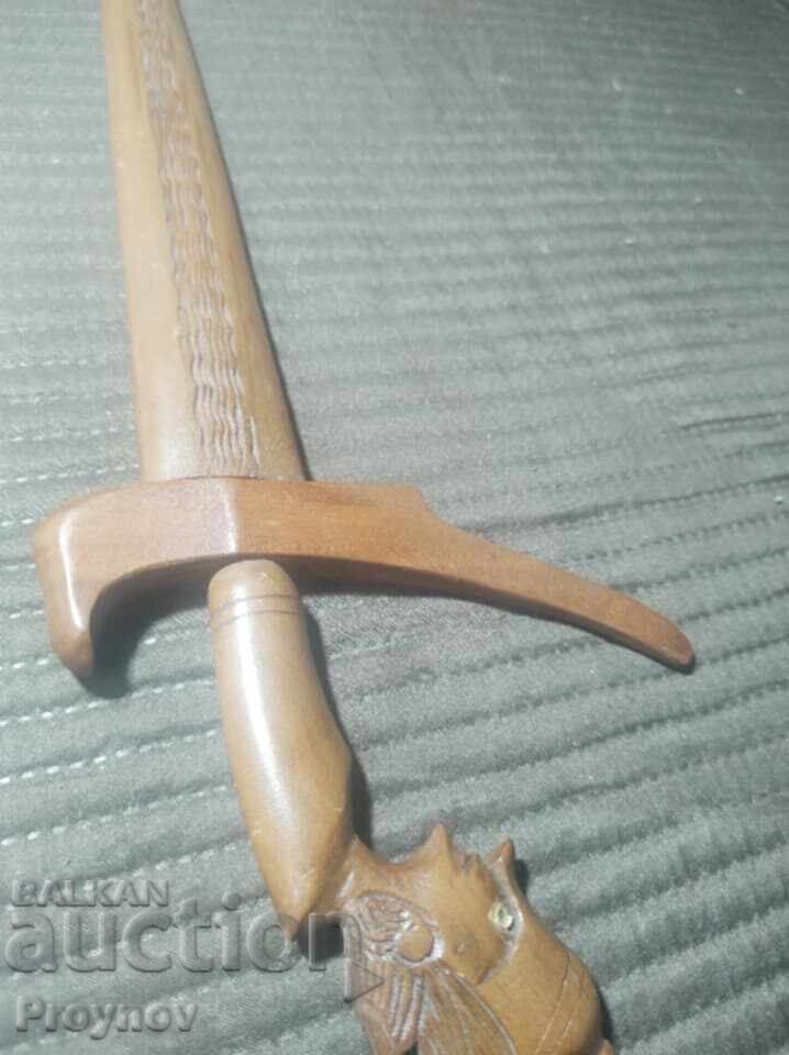 Delivery of Indonesian Dagger with Damascene Steel Blade