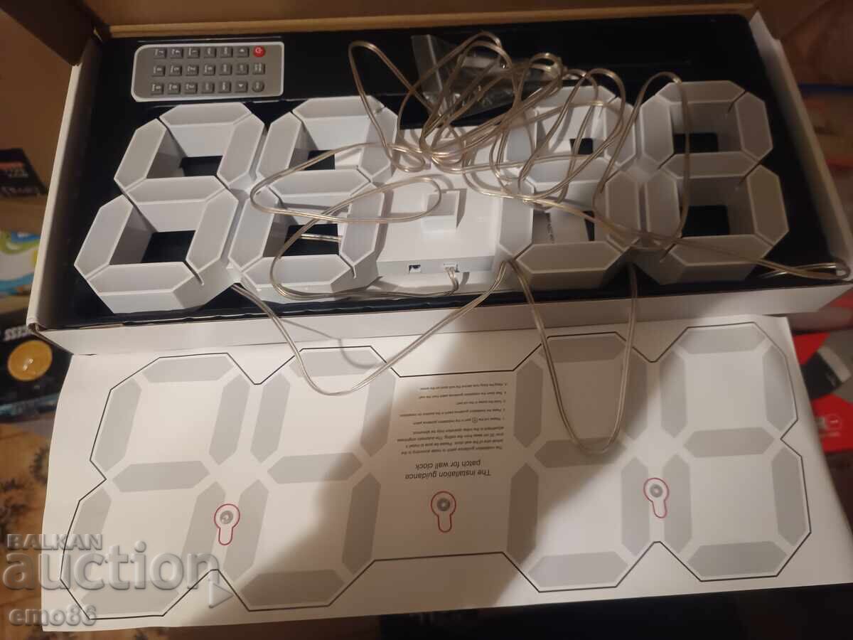 Auction Large LED clock B.Z.C Auction Large LED clock B.Z.C