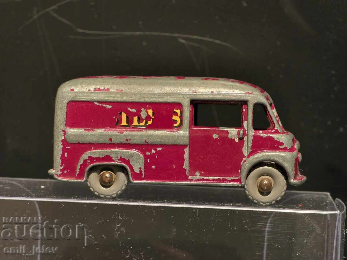 LESNEY Matchbox-69A Commer Van "Nestle's" 1959-1964 god LESNEY Matchbox-69A Commer Van "Nestle's" 1959-1964 god