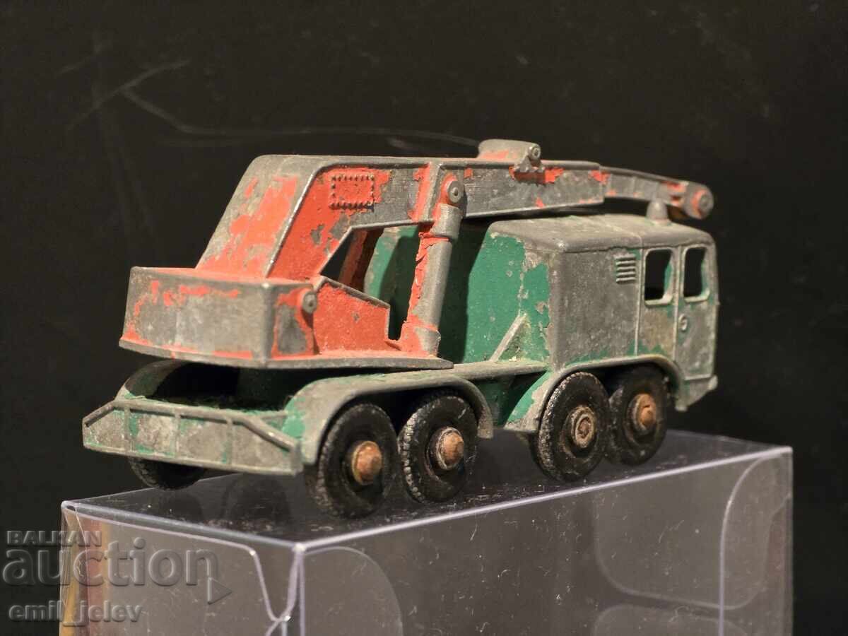 Delivery of LESNEY Matchbox-30C 8 Wheel Crane 1965 Delivery of LESNEY Matchbox-30C 8 Wheel Crane 1965