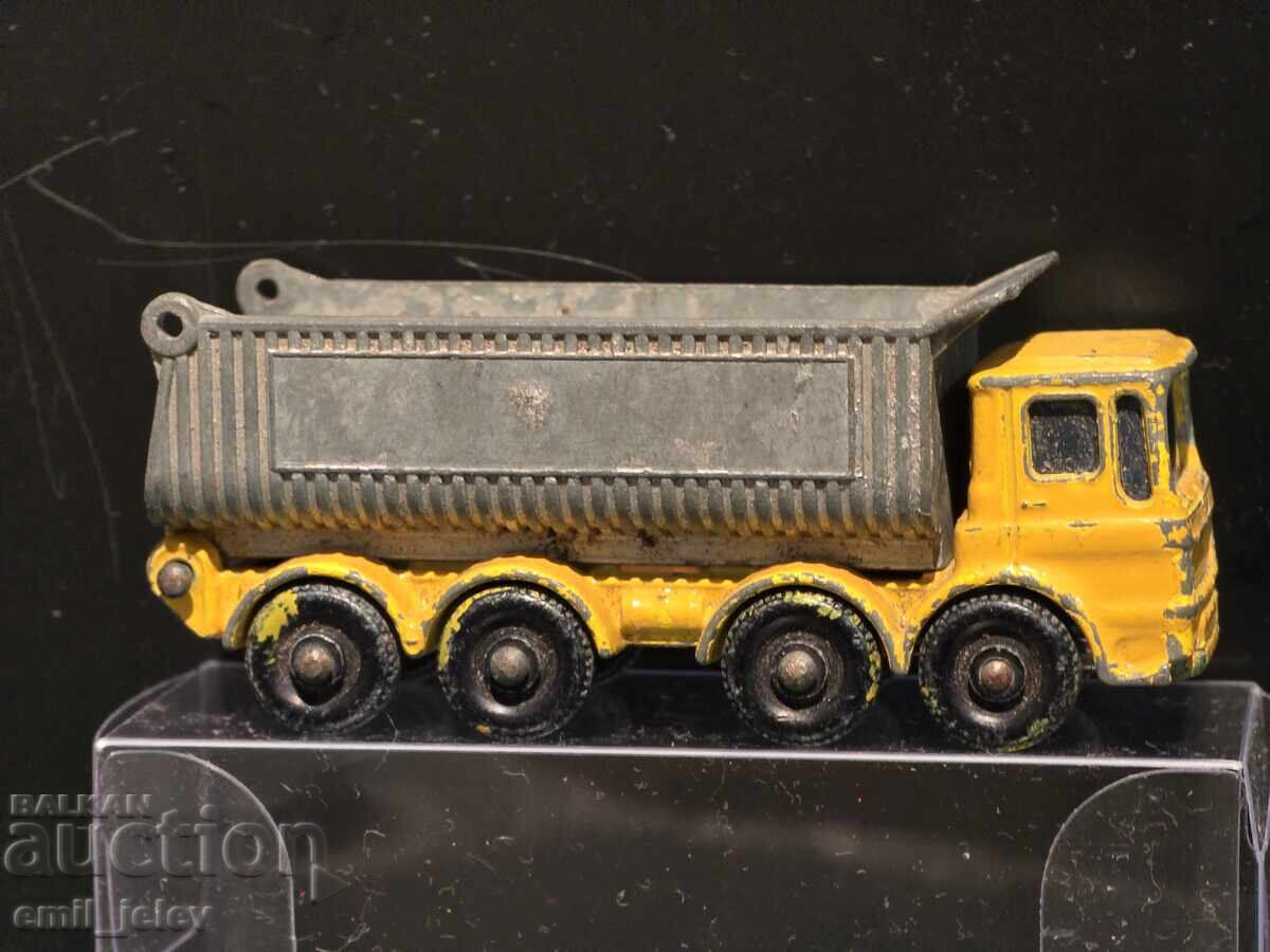LESNEY Matchbox-51C 8 Wheel Tipper 1969 with price 5.99 BGN | € 3.06 LESNEY Matchbox-51C 8 Wheel Tipper 1969 with price 5.99 BGN | € 3.06