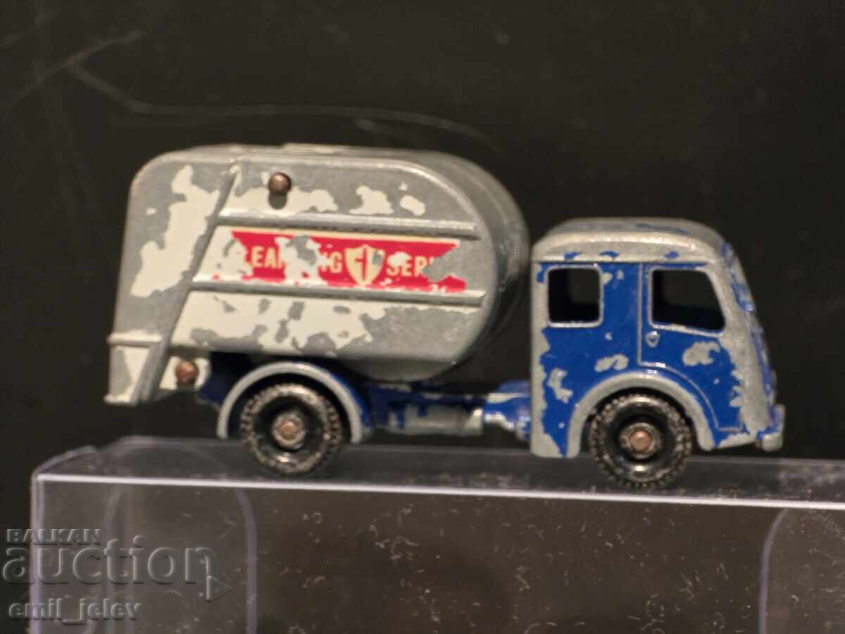 Matchbox Lesney No.15C Tippax Refuse Collector 1963-1968 with price 9.99 BGN | € 5.11