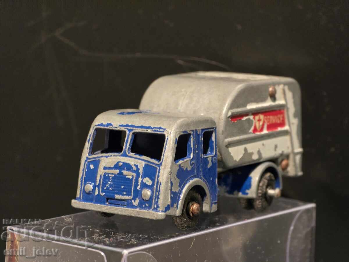 Auction  Matchbox Lesney No.15C Tippax Refuse Collector 1963-1968