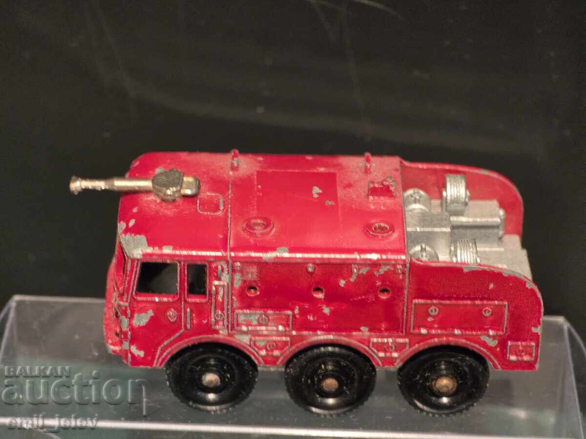 Matchbox Lesney No. 63B Foamite Crash Tender 1963-1967 - 5