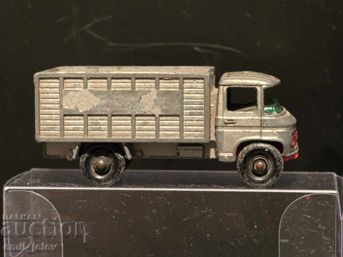 Matchbox Lesney No. 11D Scaffolding Truck 1969 with price 6.99 BGN | € 3.57